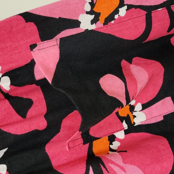 📌FINAL SALE |Who What Wear | Pink And Black Linen Floral Print Shorts - Picture 3 of 11